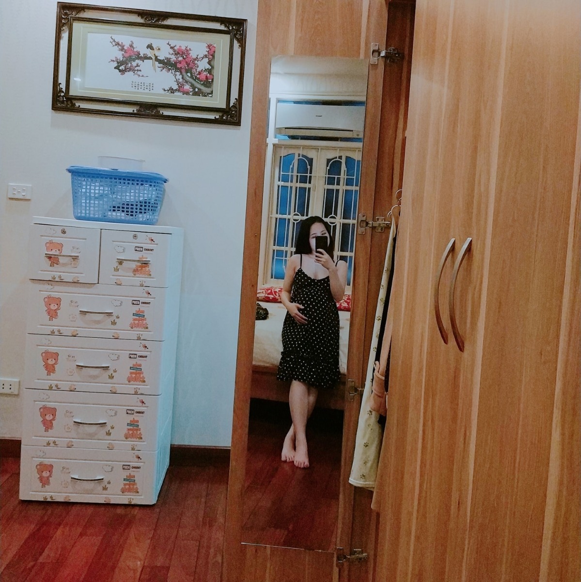 Có mom nào dự sinh tháng 4 giống e k , 35w con nặng 2,5kg có nhỏ k ạ , e lo sinh con nhỏ đang phải ăn thật lực , k biết đến lúc sinh con có đk hơn 3kg k ạ , mon nào có kinh nghiệm chia sẻ e với ạ 😊