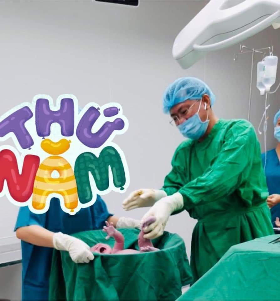 Lại là e đây chào các M 
Trộm vía e đả sanh bé ra an toàn rồi ạ 
Bé sanh vào ngày 26/9
38w5day 
Bé nặng 3.500grm ạ 
Quá trình bắt bé ra đây ạ
