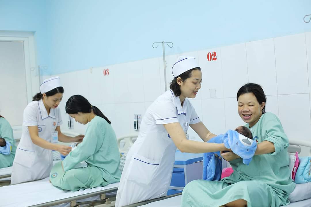 Các mẹ bầu nhà mình khoe ảnh bé khi sinh tại bệnh viện đi à, chúc các con hay ăn chóng nhớn ngoan ngoãn nghe lời và luôn yêu thương cha mẹ nhé.