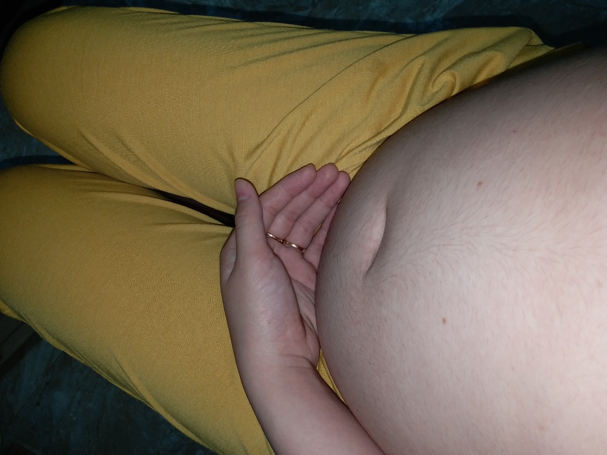 Mọi nguoi oi .bầu da mat mụn bị nhờn cac mom sd sua rua mat loai nao ạk