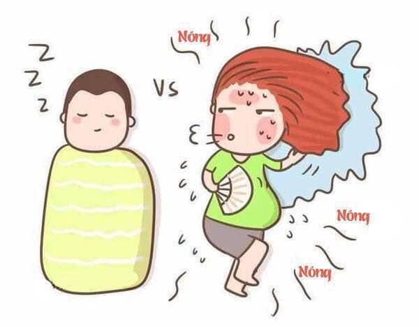 Em kể chuyện ngoài lề xíu các mom. Em mang bầu ăn là nôn, ăn ít cũng nôn mà ăn nhiều cũng nôn. Mấy lần đầu nhìn vợ nôn thì chồng em còn ngồi bên xót xa lắm, tự dưng hôm nay ổng bị tẩu hoả nhập ma hay sao thấy em nôn ra thì mặt ổng nhăn như đít khỉ, ổng bảo " ăn rồi thòi ra hết thế này thì làm gì còn chất nữa", lèm bèm suốt. Em đang mệt, với vừa nôn xong thì chẳng thèm nói nhưng mà ức không chịu được. Tự dưng ngồi nhăn ngon lành, không thông cảm tự dưng bực dọc chuyện gì quay sang chém cá 🤣. Thế là trưa nay nằm nghe nhạc, em mới nghĩ ra chiêu mà mấy bà hàng xóm mách là " đi qua người chồng ba bước là chồng sẽ nghén thay mình" vừa ngồi vừa nghĩ vừa cười, nhăn bà đi bà bước qua người rồi nghén thay bà cho biết mùi đời nha cưng!!! Nhưng mà rồi nghĩ qua nghĩ lại cũng thấy tội cho chồng, tại vì họ lo thì mới vậy thôi chứ họ khong có ác ý gì đâu. Thế là bỏ ý định đó đi 😆, tại chồng còn phải lăn lộn ngoài xã hội làm việc kiếm tiền nuôi vợ con, ổng mà lỡ nghén thay có mà cả nhà nhịn đói nhăn răng!!!!
Chuyện em kể là thế đấy, có mom nào trong nhóm như em không nhỉ????? Tiện thể em hỏi luôn cái vụ bước qua chồng thì chồng sẽ nghén thay mình là có thật hay không ạ???