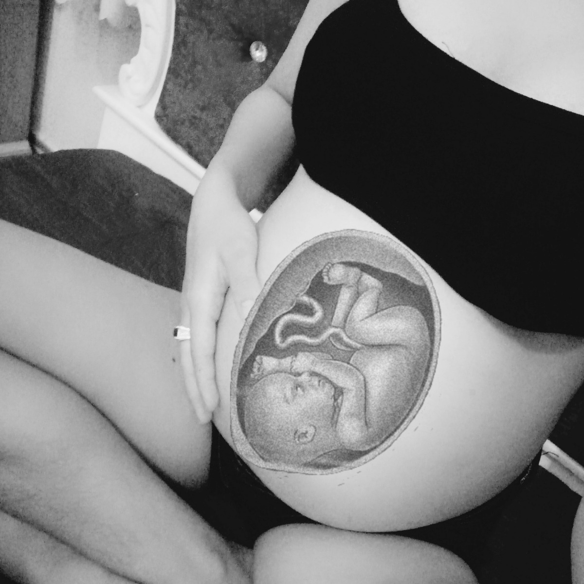 Câc mom được bao nhiêu tuần r ạ 
Ỉn nhà e được 30tuần 1.5kg nv có ổn k ạ