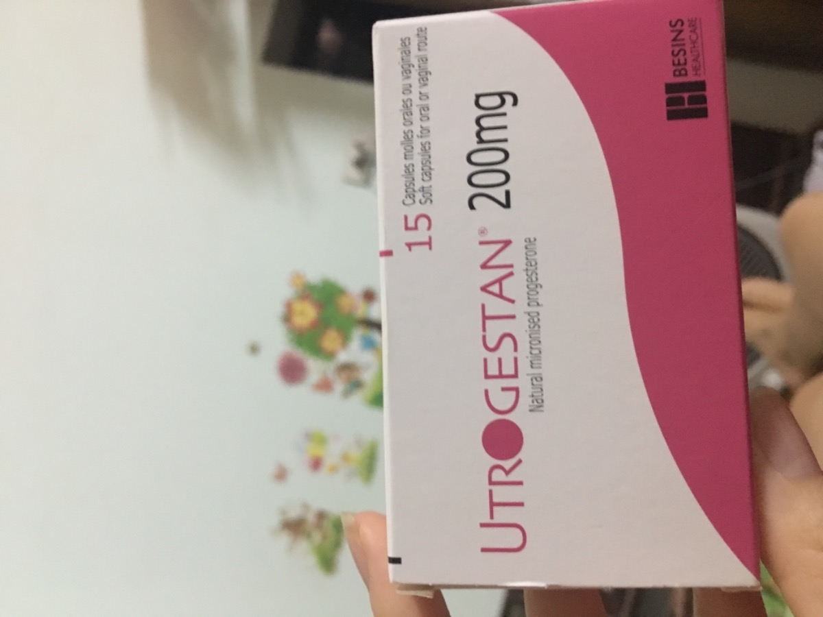 Có mom nào dùng thuốc đặt loại này chưa ạ 
Em bị tụ dịch màng nuôi 
Bs kê đặt thuốc này mà ngày 2v vài buổi tối 
Mom nào dùng chưa e hỏi chút ạ