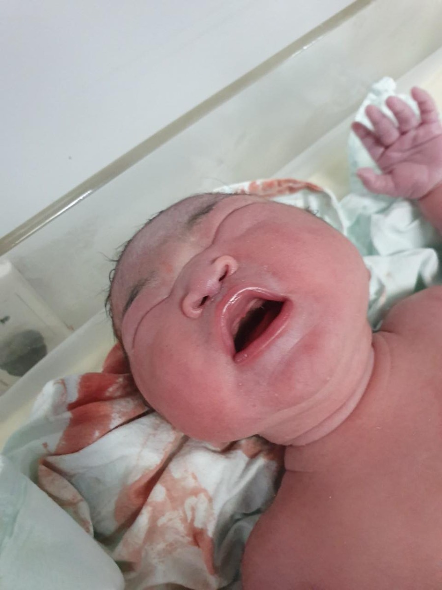 Các mẹ có đoán được chủ tịch này sinh thường tại bệnh viện Bưu Điện được mấy kí ko ạ 😀